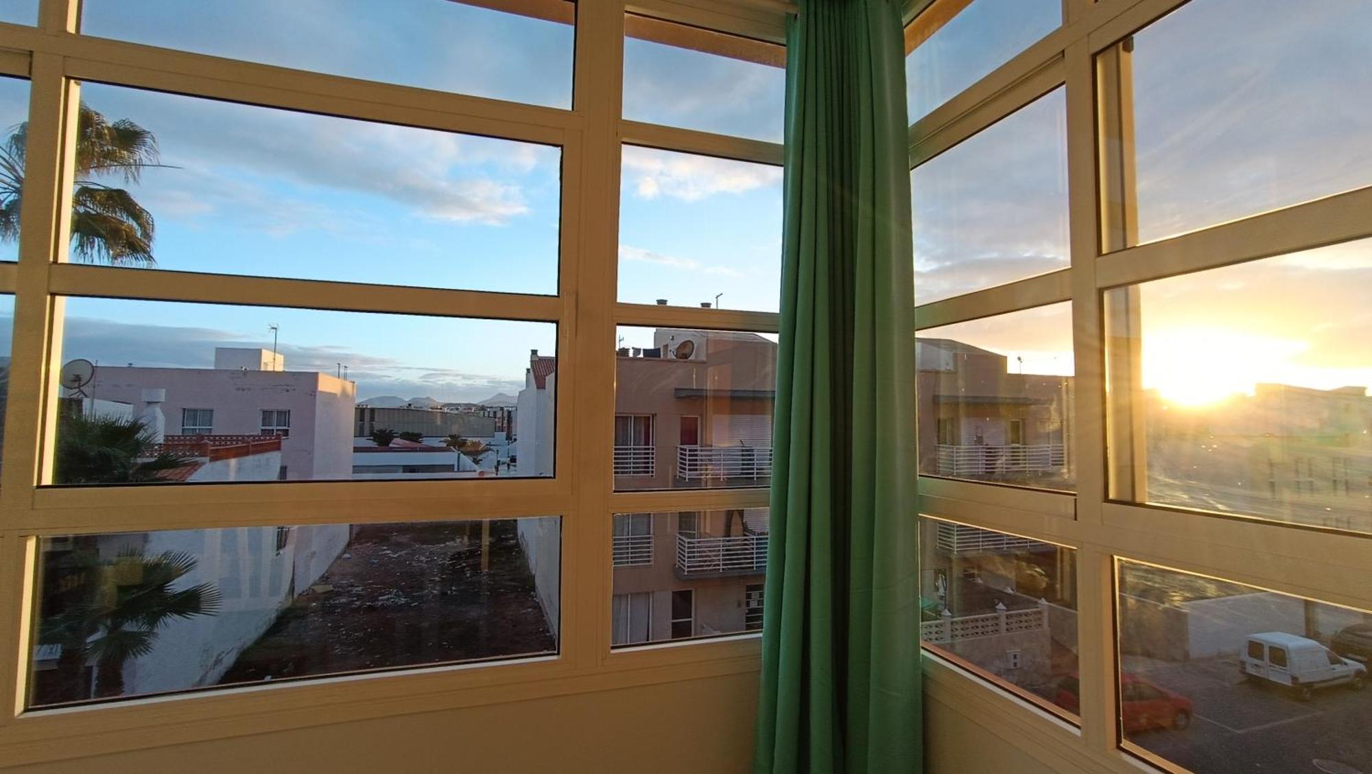 Green Waves Apartment คอร์ราเลโฮ ภายนอก รูปภาพ